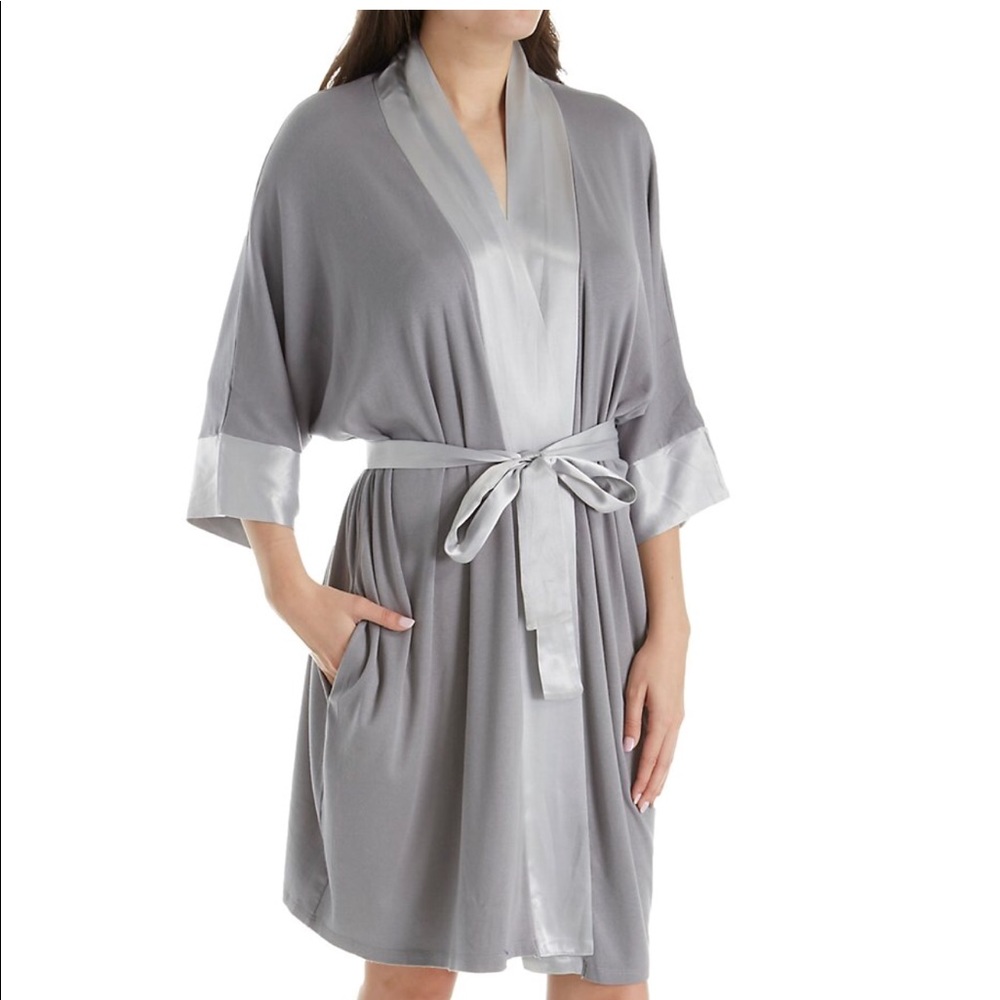 PJ Harlow sz xs/s lilac shala robe.